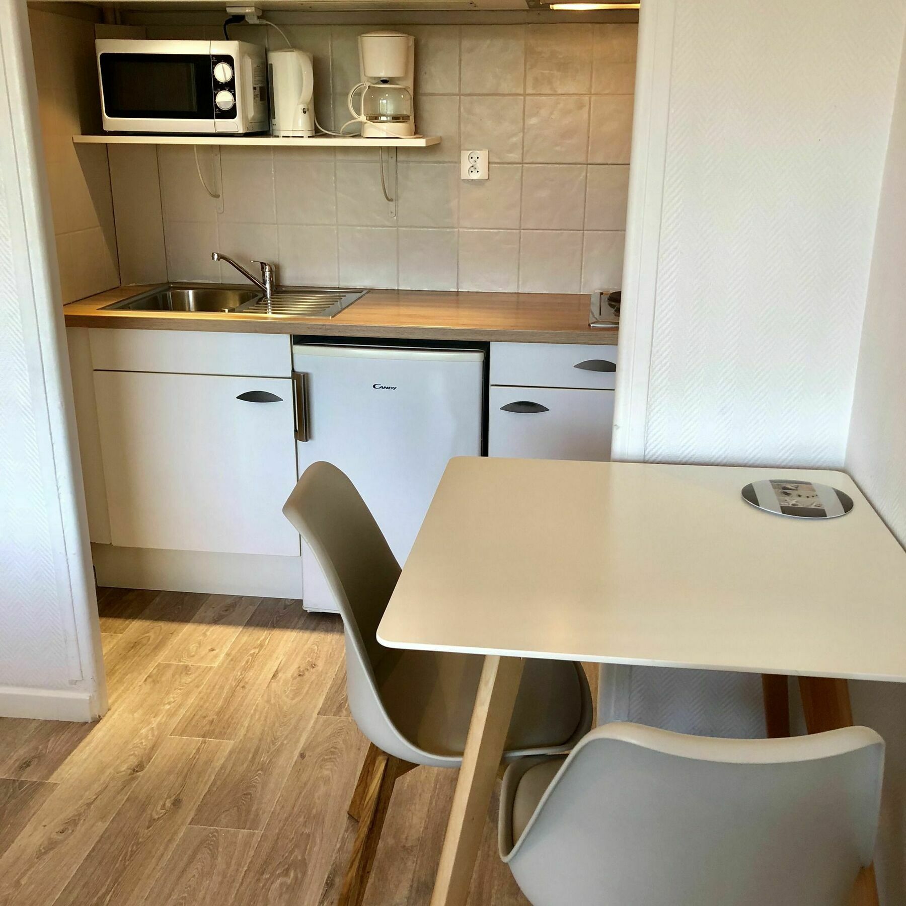 Residence Meublee Studiotel كانيو سور مير المظهر الخارجي الصورة
